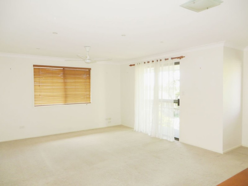 9 Shasta Close, Westlake QLD 4074