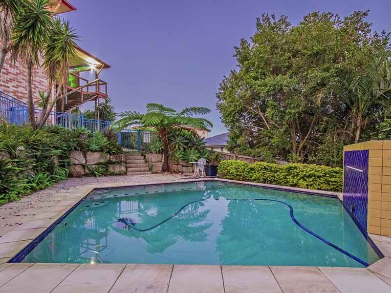 Mount Ommaney QLD 4074