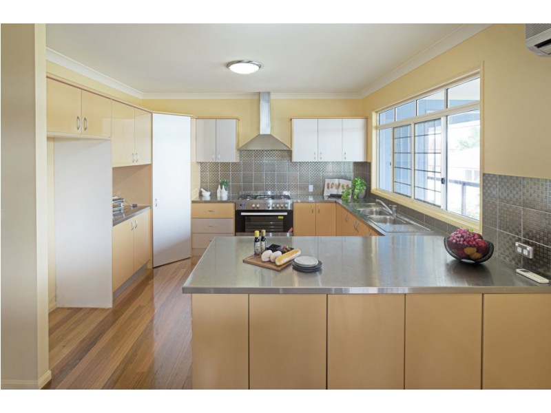 Mount Ommaney QLD 4074