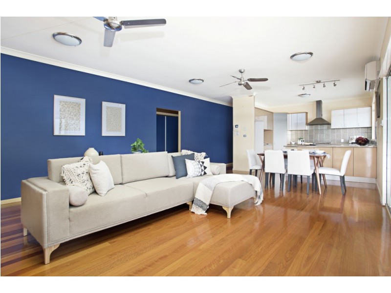 Mount Ommaney QLD 4074