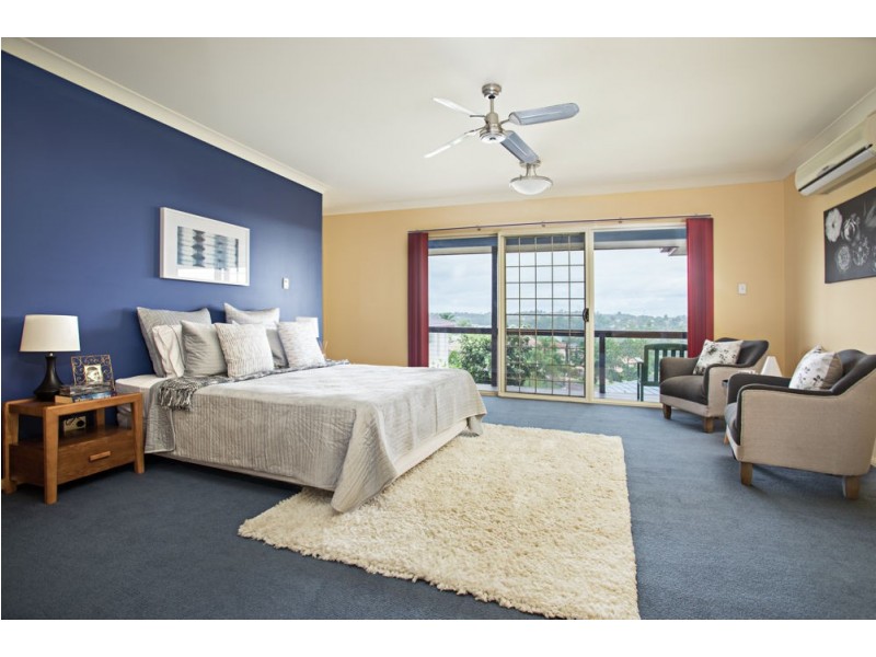 Mount Ommaney QLD 4074