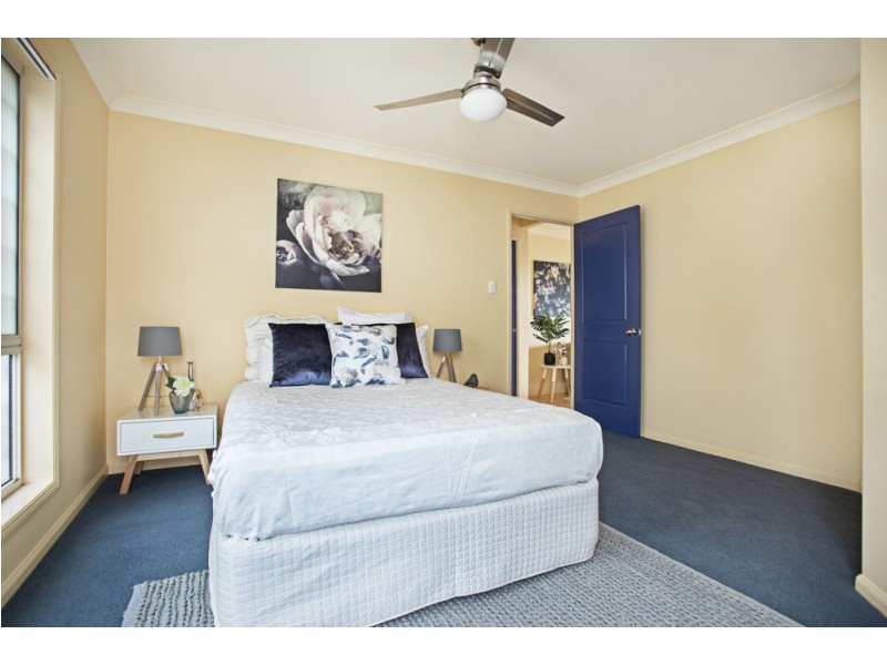 Mount Ommaney QLD 4074