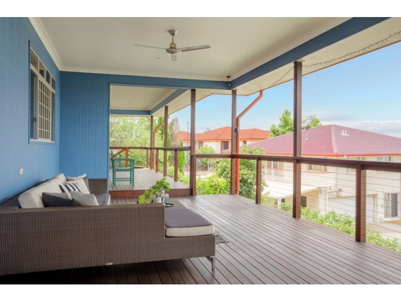 Mount Ommaney QLD 4074