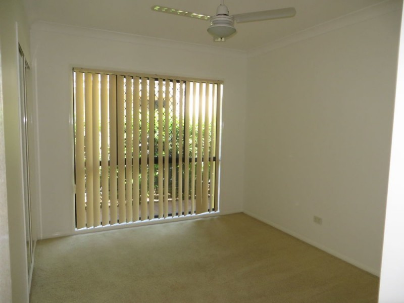 9 Brookeside Crescent, Seventeen Mile Rocks QLD 4073