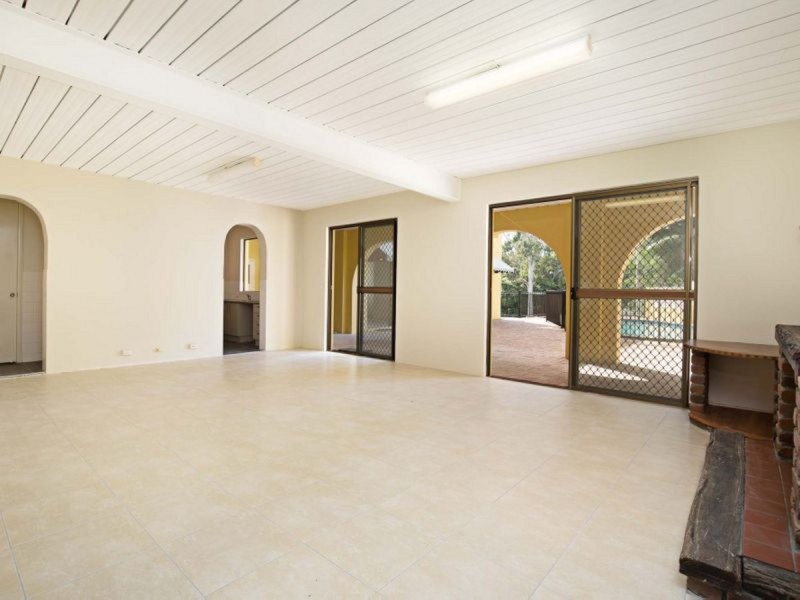 67 Carnegie Street, Westlake QLD 4074