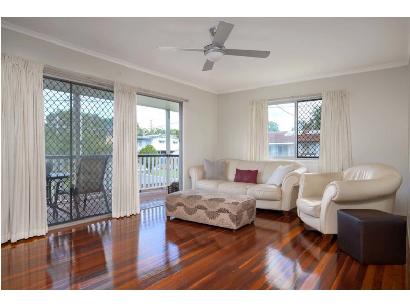 Jindalee QLD 4074