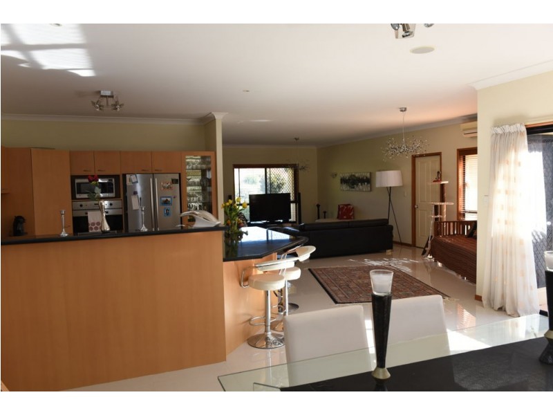 47 JASON STREET, Sinnamon Park QLD 4073