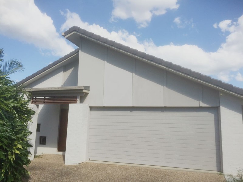 106 Brookeside Crescent, Seventeen Mile Rocks QLD 4073