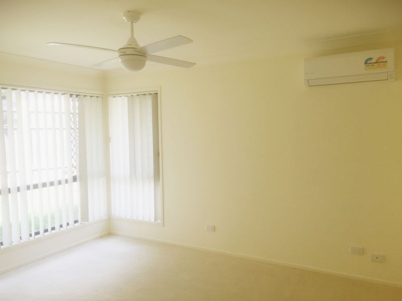 106 Brookeside Crescent, Seventeen Mile Rocks QLD 4073