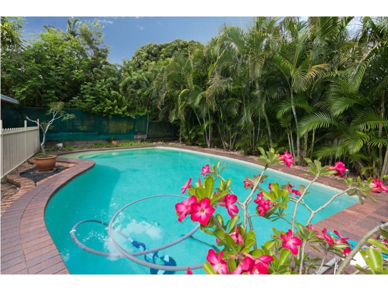 46 Dandenong Road, Jamboree Heights QLD 4074