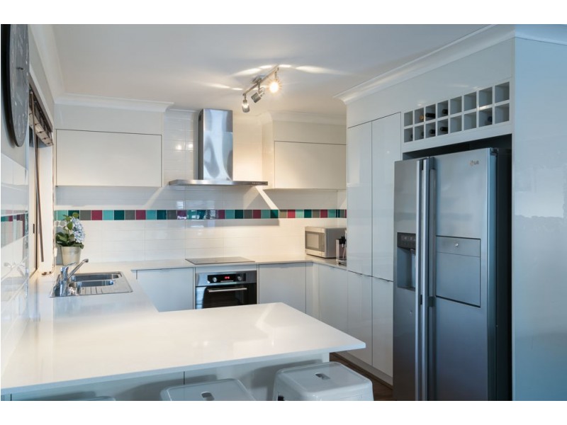 Seventeen Mile Rocks QLD 4073