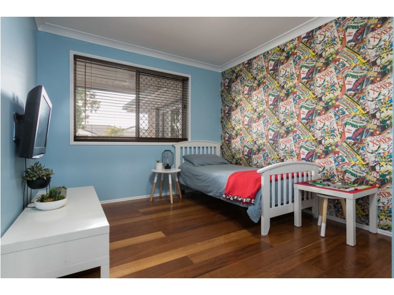 Seventeen Mile Rocks QLD 4073