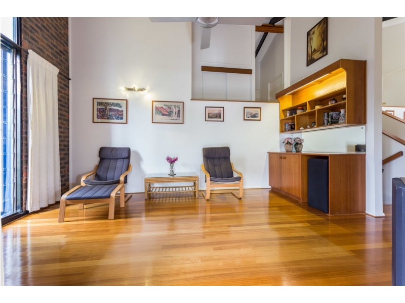 3 Flag Street, Jamboree Heights QLD 4074
