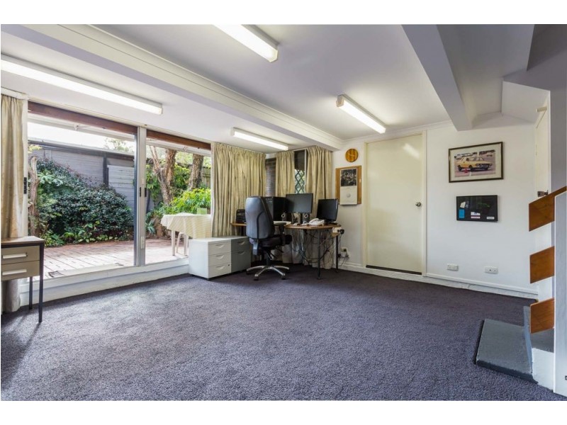 3 Flag Street, Jamboree Heights QLD 4074