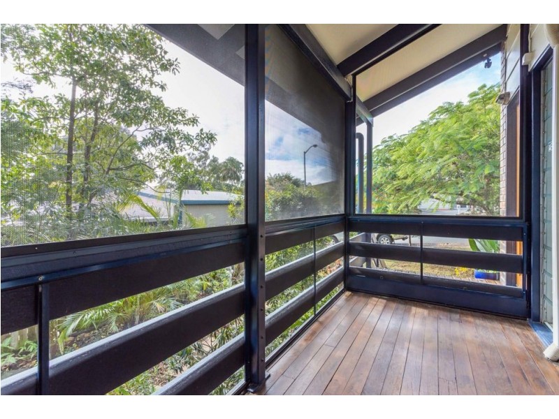 3 Flag Street, Jamboree Heights QLD 4074
