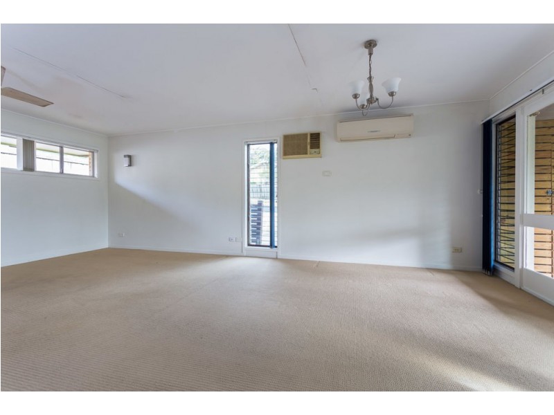 Jindalee QLD 4074