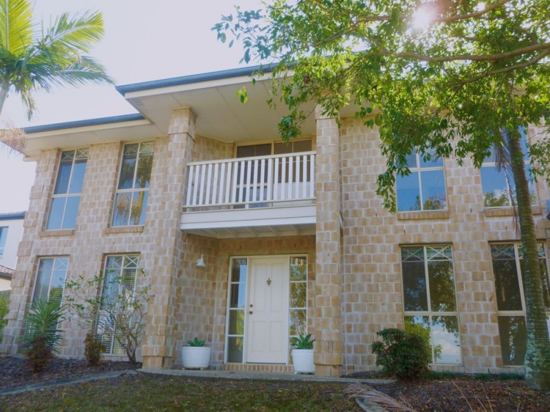 8 FOLEY PLACE, Sinnamon Park QLD 4073