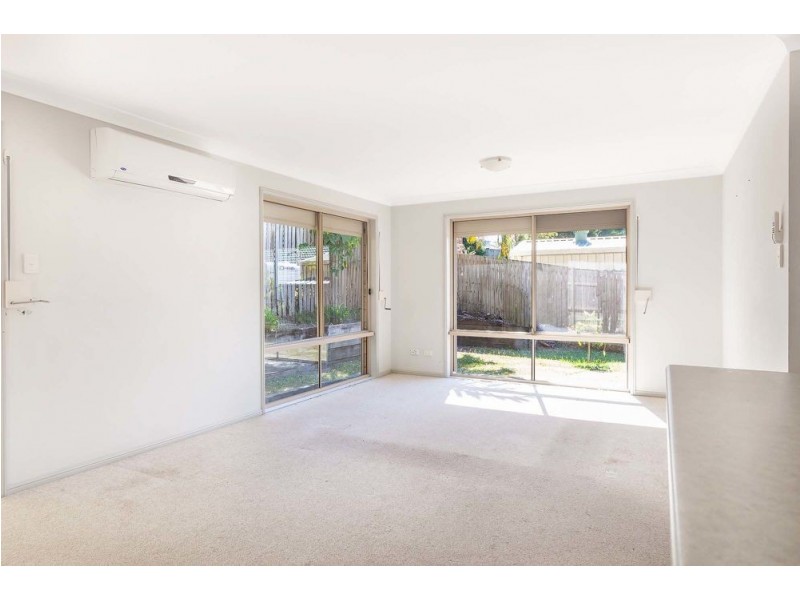 17 NEWTON PLACE, Wacol QLD 4076