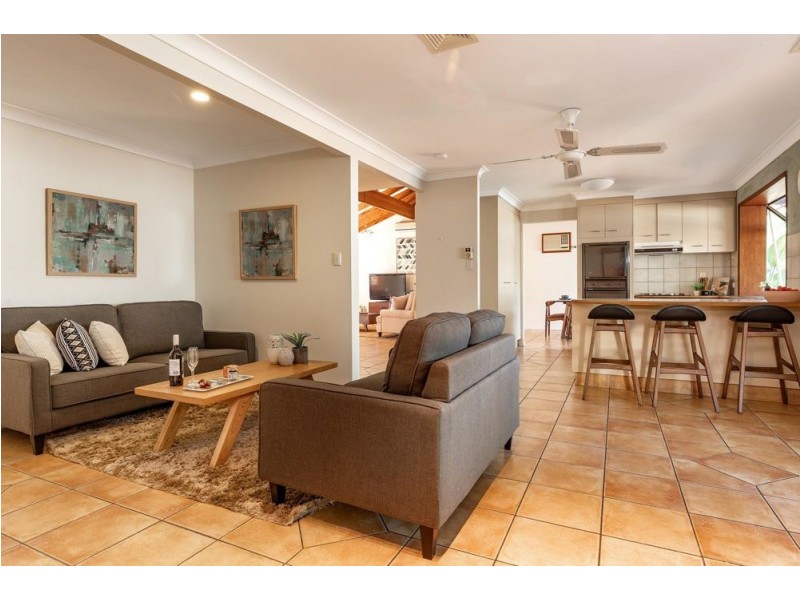 74 Pallert Street, Middle Park QLD 4074