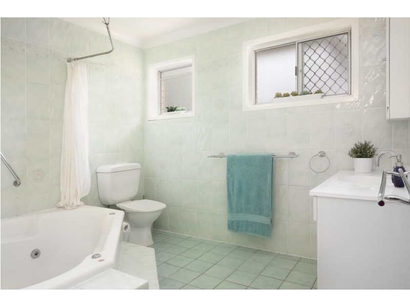 Jindalee QLD 4074