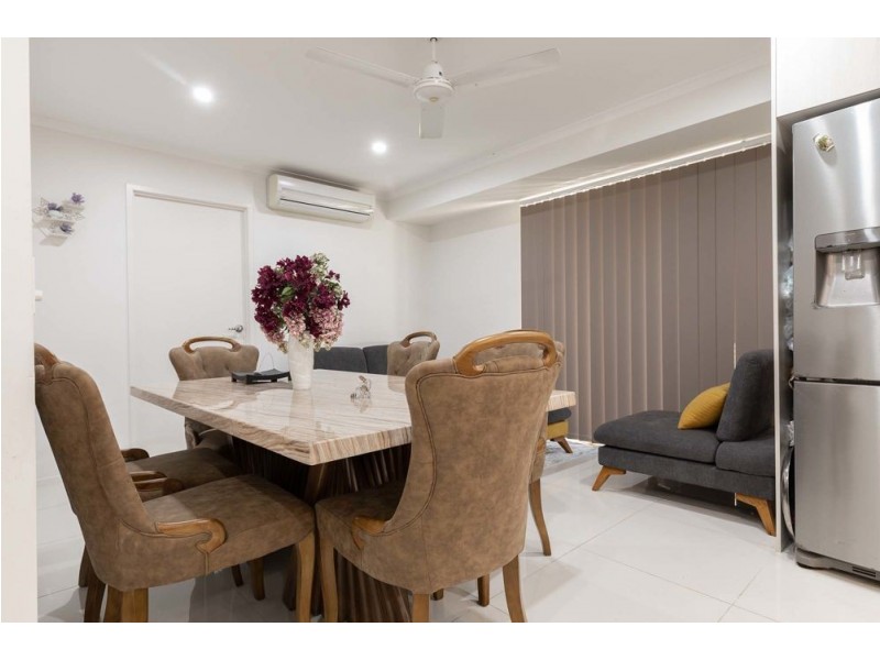 Sinnamon Park QLD 4073