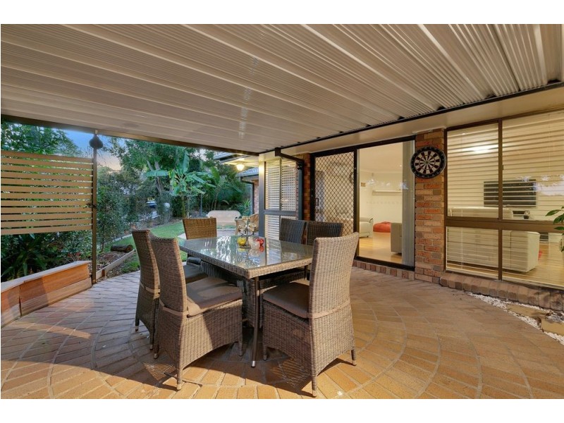 6 Moncrieff Court, Mount Ommaney QLD 4074