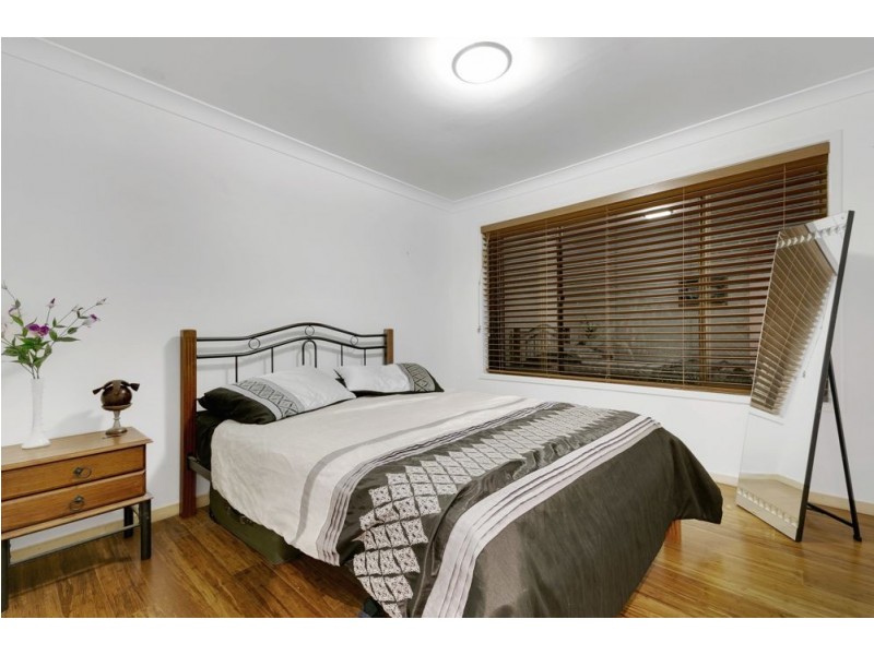 6 Moncrieff Court, Mount Ommaney QLD 4074