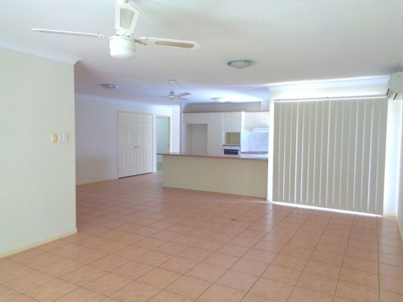 54 Glasshouse Crescent, Forest Lake QLD 4078