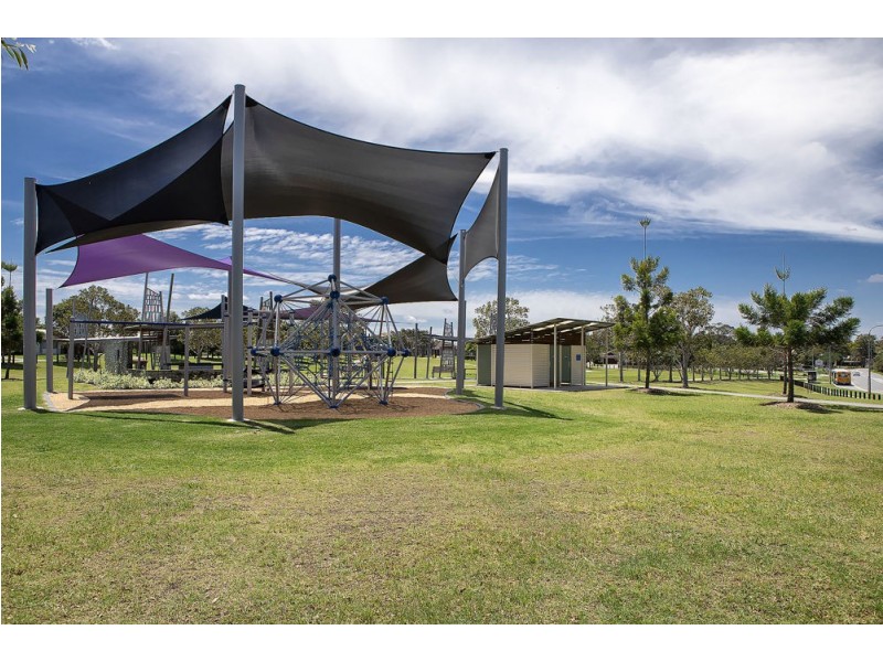 1 Witty Road, Moggill QLD 4070