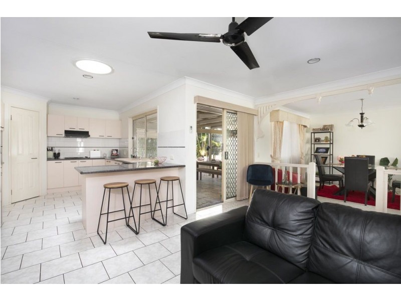 Sinnamon Park QLD 4073