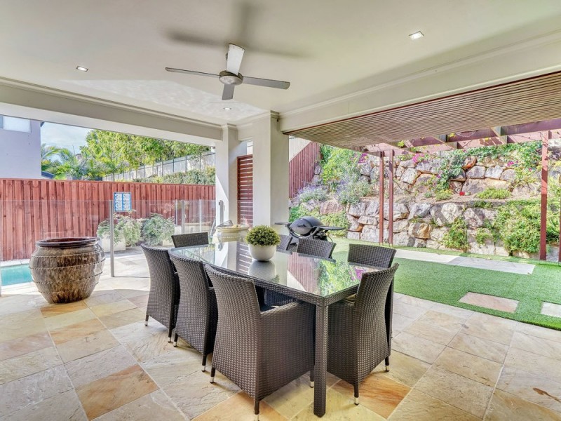 5 La Belle Court, Westlake QLD 4074