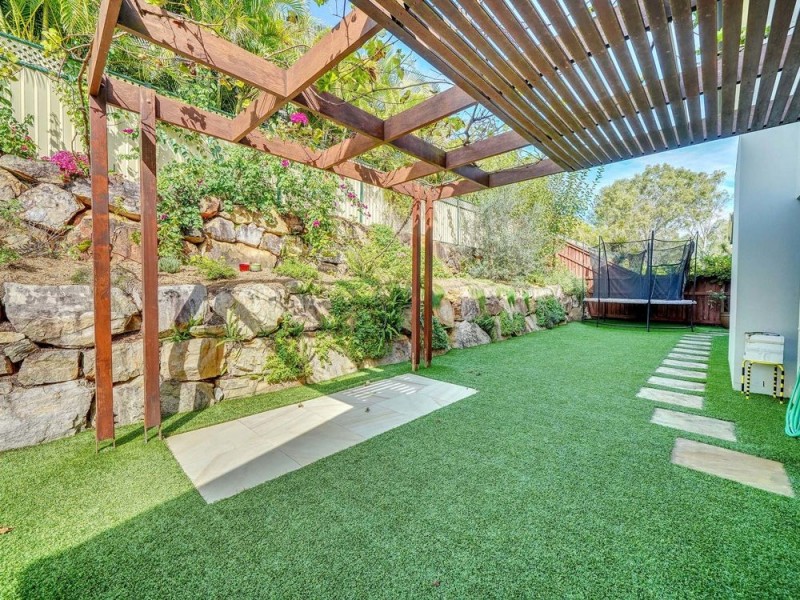 5 La Belle Court, Westlake QLD 4074
