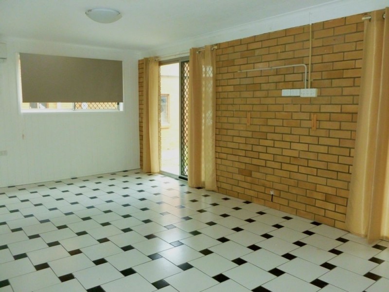 103 Seventeen Mile Rocks Road, Oxley QLD 4075