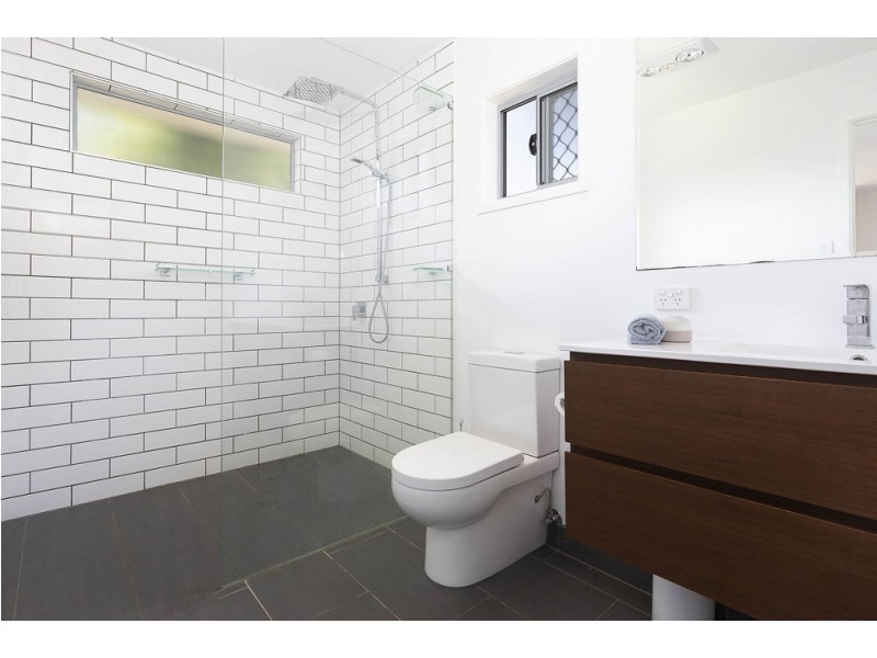 34 ARGYLE STREET, Seventeen Mile Rocks QLD 4073