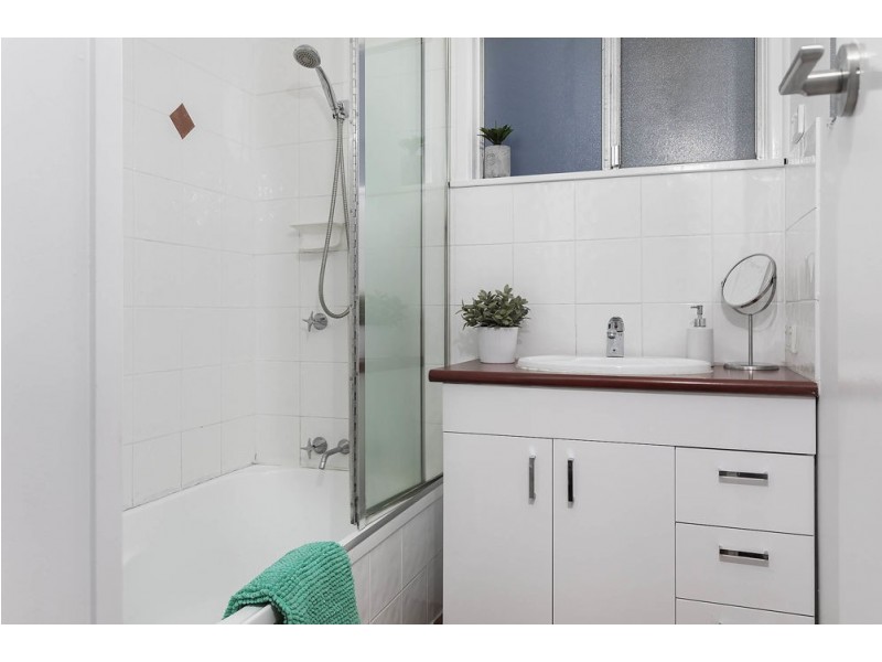 34 ARGYLE STREET, Seventeen Mile Rocks QLD 4073