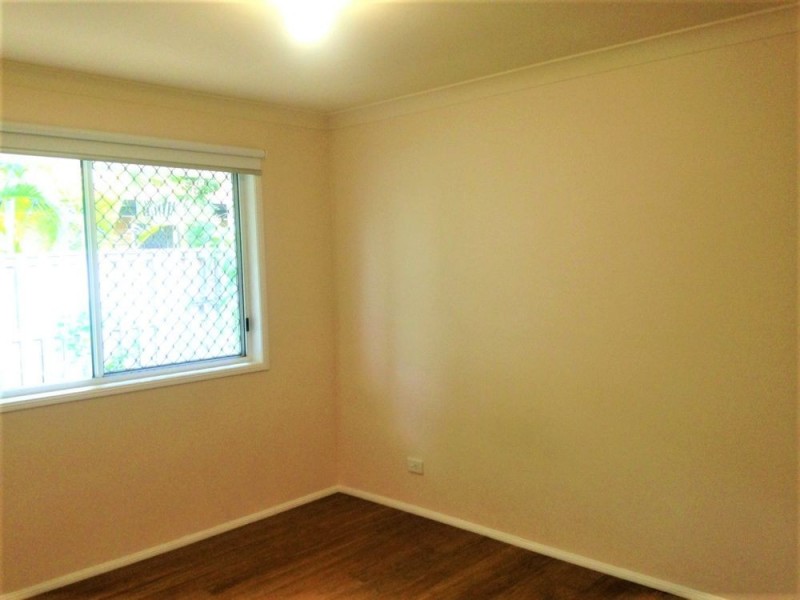 8 Hounslow Way, Seventeen Mile Rocks QLD 4073
