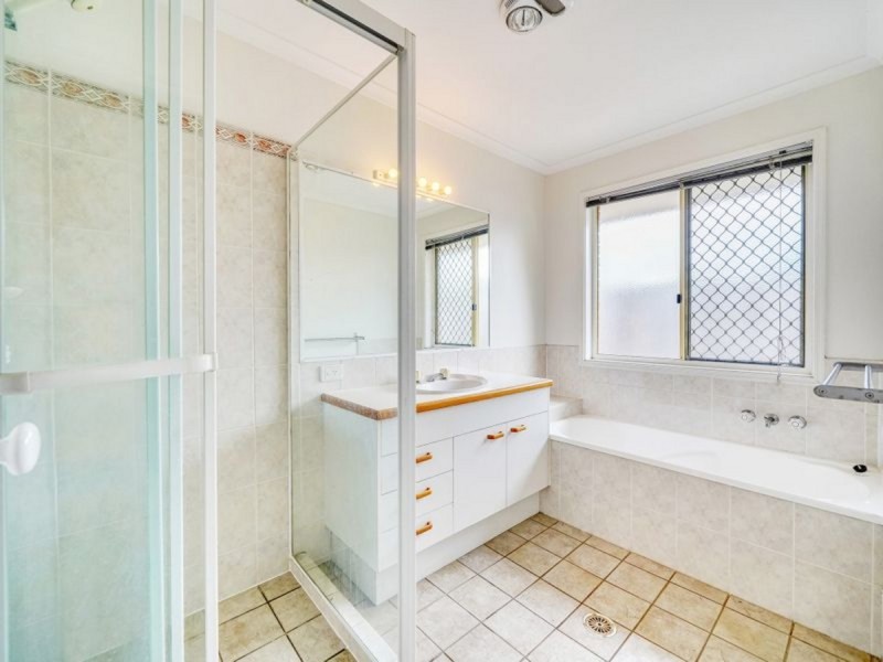 251 Sumners Road, Middle Park QLD 4074