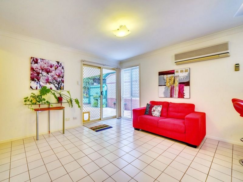 22 Elderslie Place, Forest Lake QLD 4078