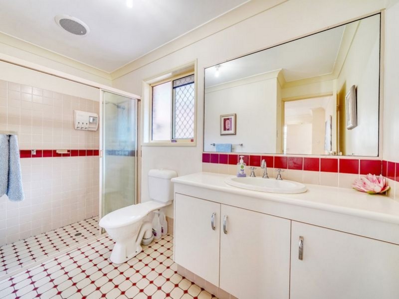 22 Elderslie Place, Forest Lake QLD 4078