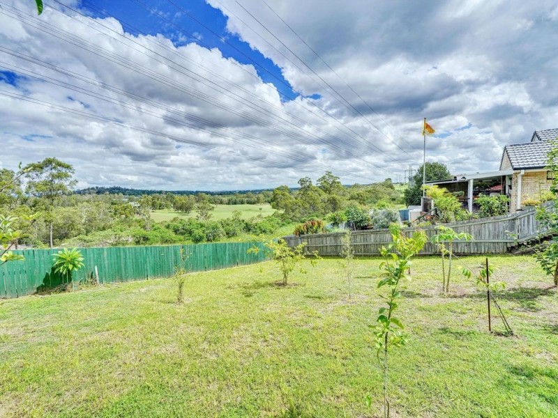 23 Brumby Cct, Sumner QLD 4074