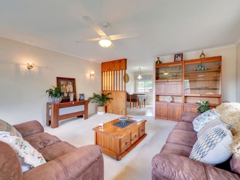 1 Olga Close, Riverhills QLD 4074