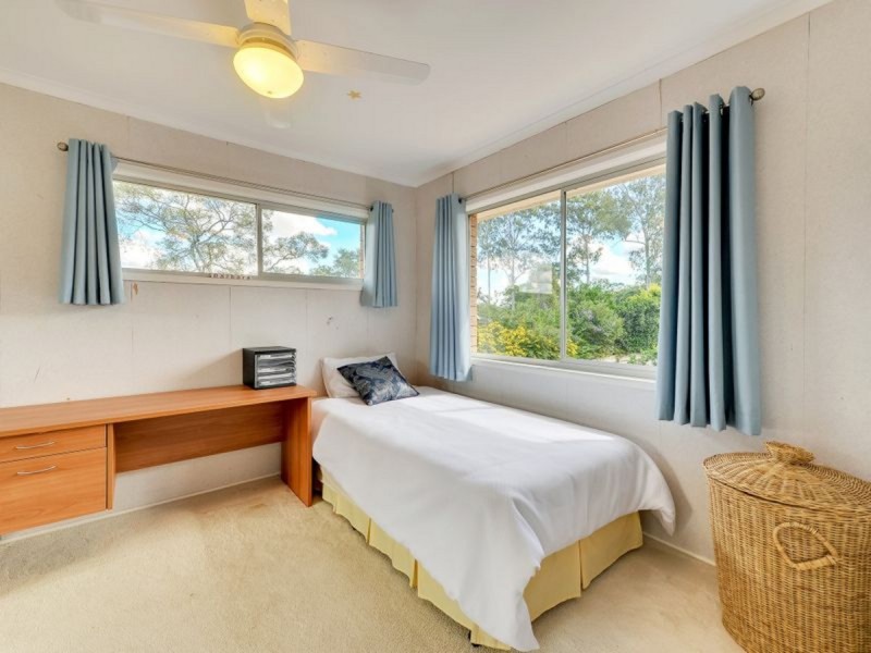 1 Olga Close, Riverhills QLD 4074