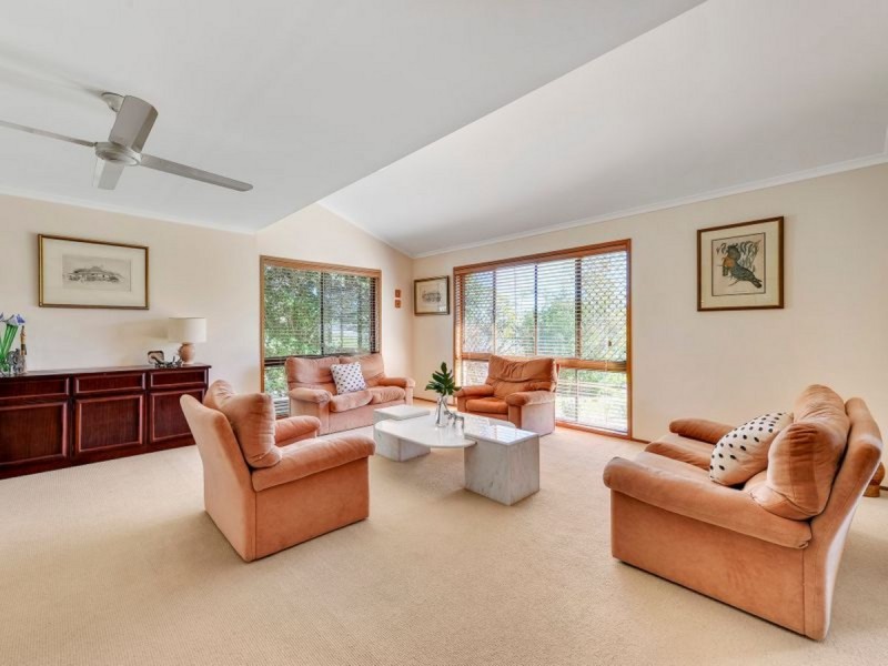 20 Sheoak Street, Middle Park QLD 4074