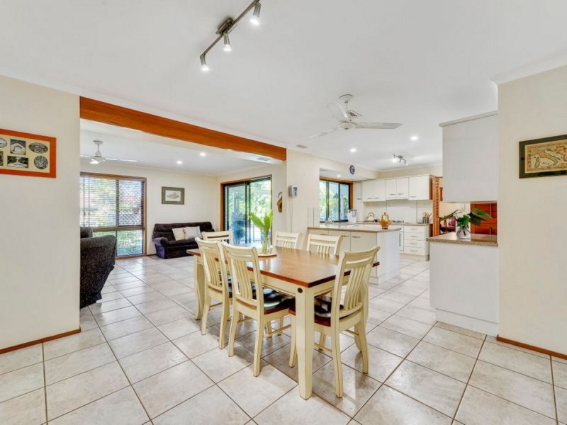 20 Sheoak Street, Middle Park QLD 4074