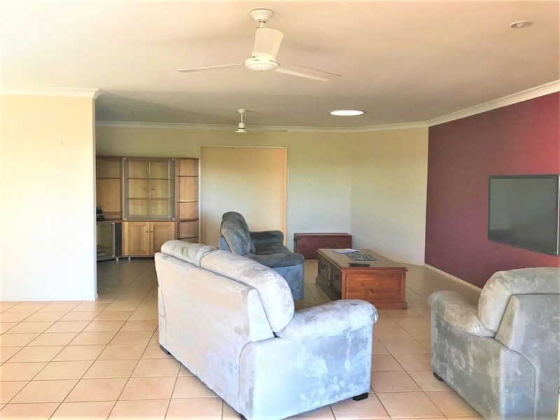 6 Axel Place, Sinnamon Park QLD 4073
