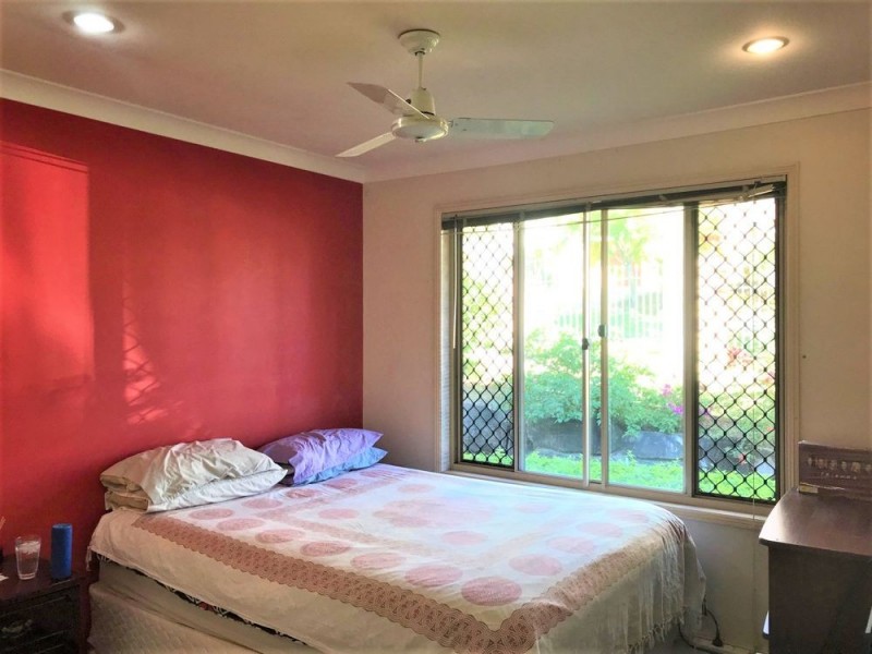 6 Axel Place, Sinnamon Park QLD 4073