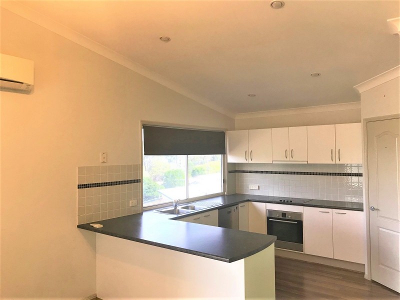 42 Copmanhurst Place, Sumner QLD 4074