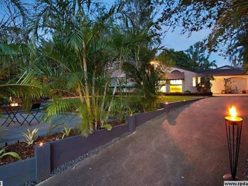 20 Woggle Street, Jamboree Heights QLD 4074