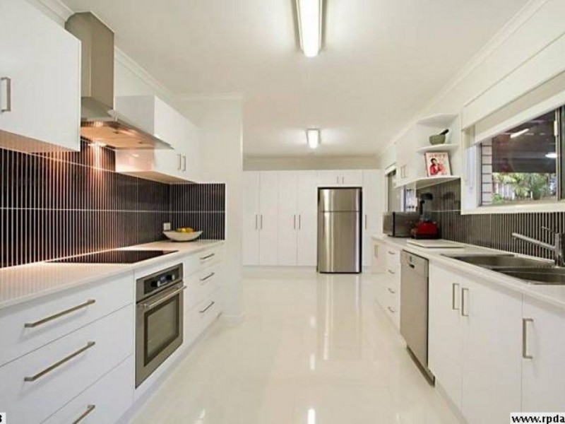 20 Woggle Street, Jamboree Heights QLD 4074