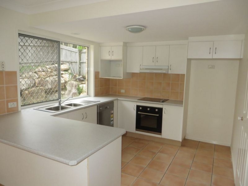 9 Boyland Street, Seventeen Mile Rocks QLD 4073